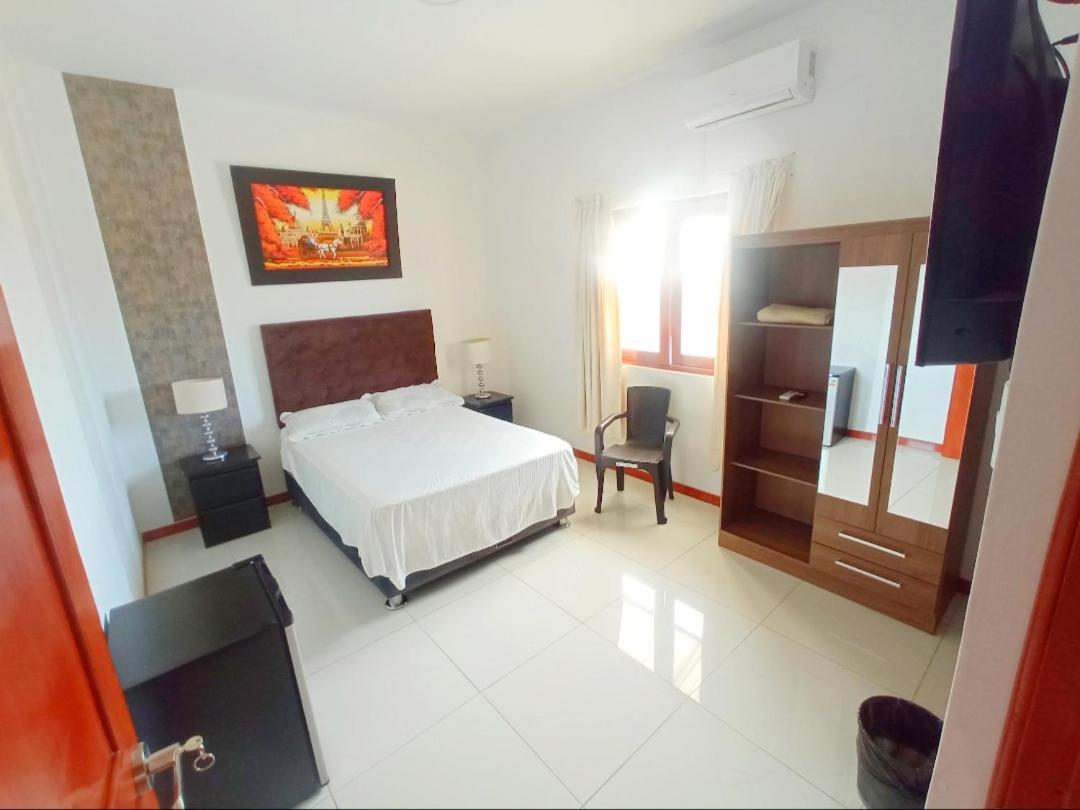 Deluxe Hotel Talara - A 5 Minutos Del Aeropuerto Y Plaza De Armas Cameră foto