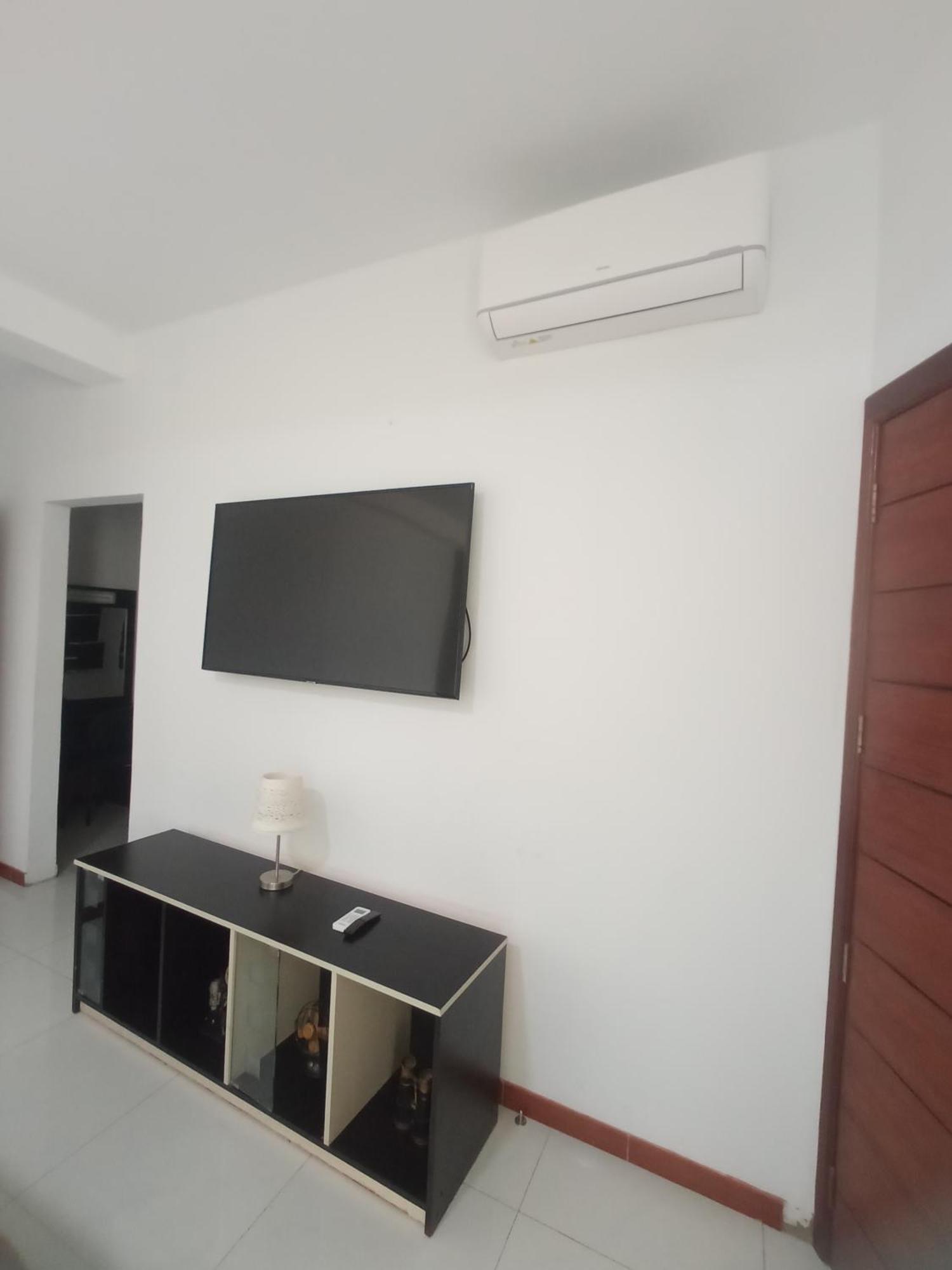 Deluxe Hotel Talara - A 5 Minutos Del Aeropuerto Y Plaza De Armas Cameră foto